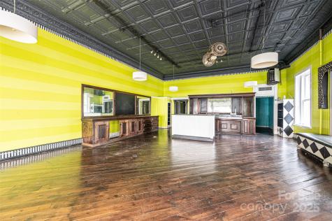 812 West Avenue NW Lenoir NC 28645