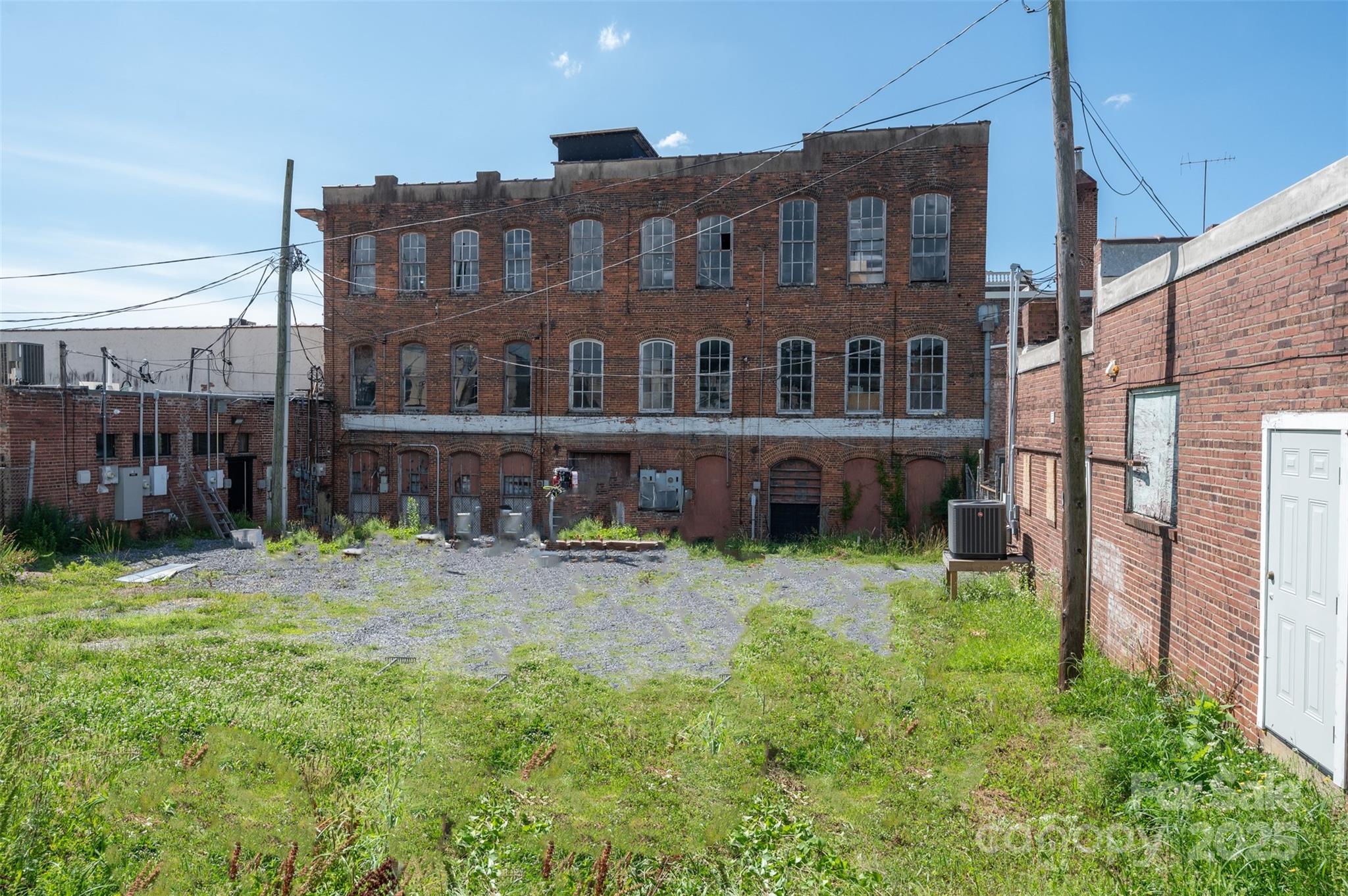 812 West Avenue NW Lenoir NC 28645