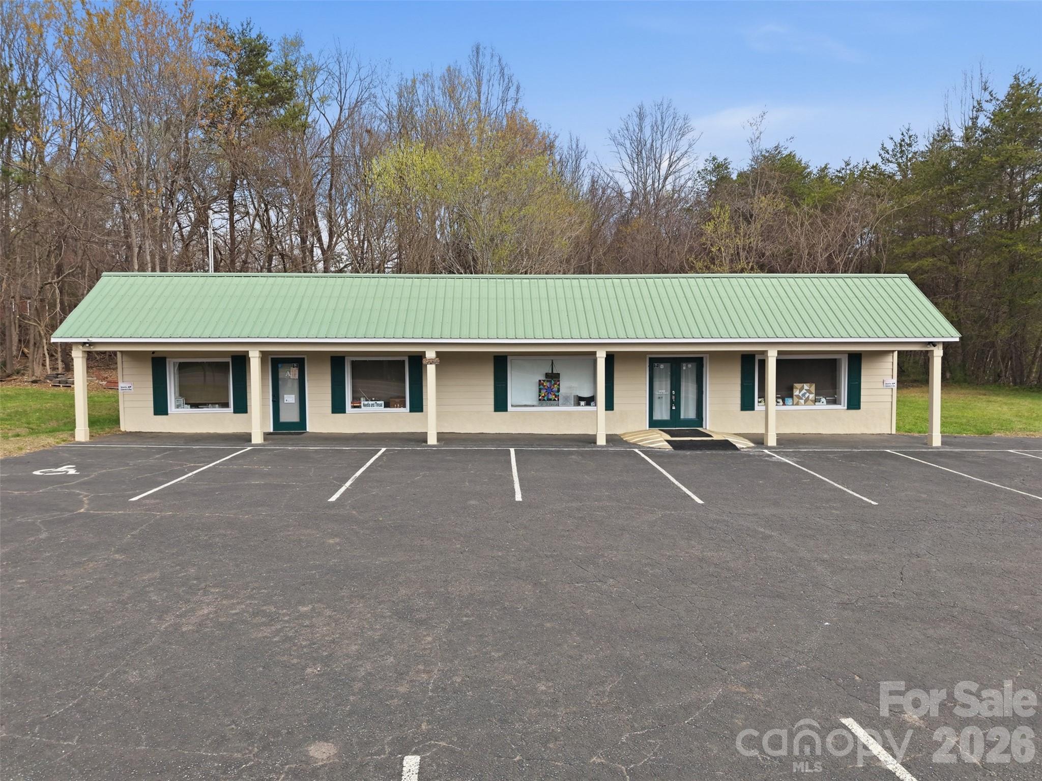 2504 Newton Drive Statesville NC 28677