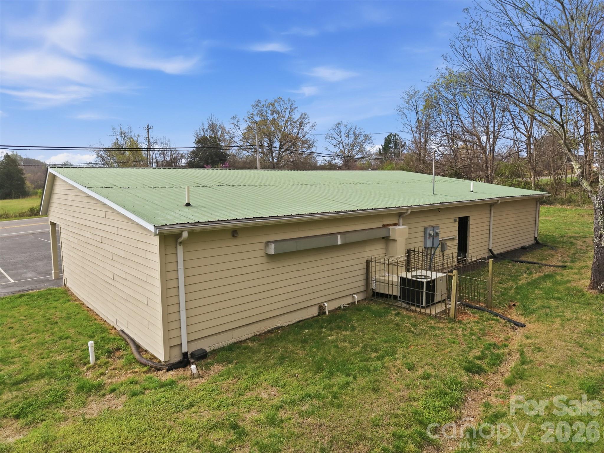2504 Newton Drive Statesville NC 28677