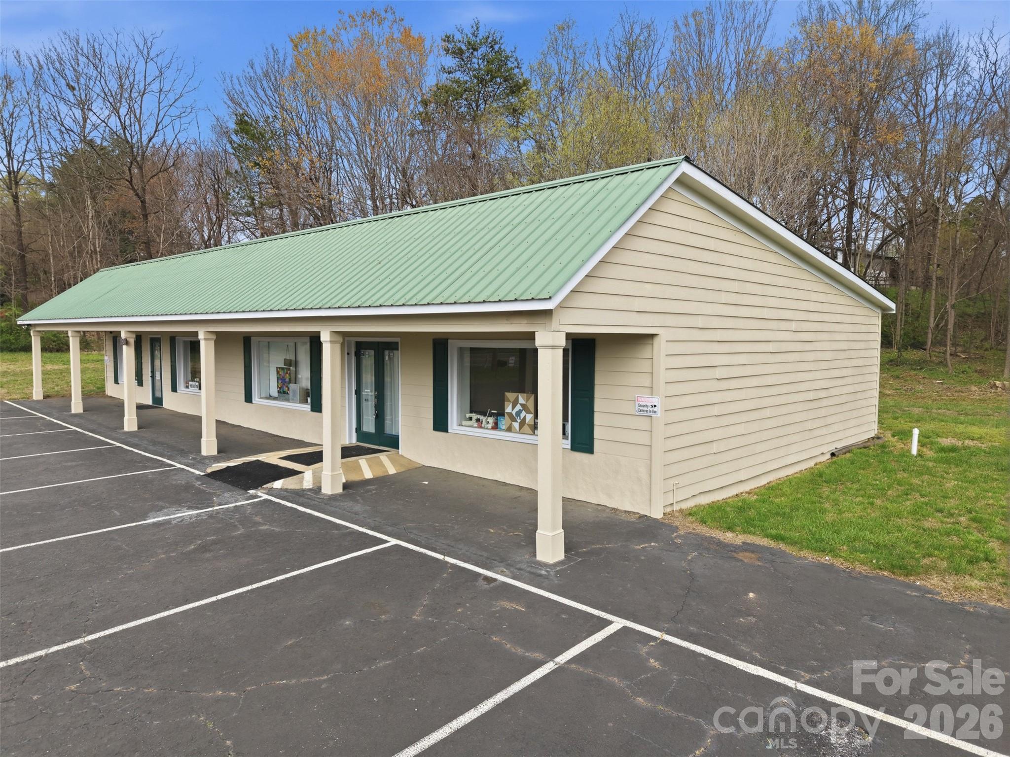 2504 Newton Drive Statesville NC 28677
