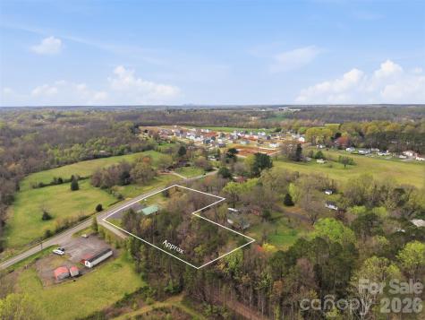 2504 Newton Drive Statesville NC 28677