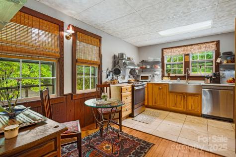 1186 Old Us 70 Highway Black Mountain NC 28711