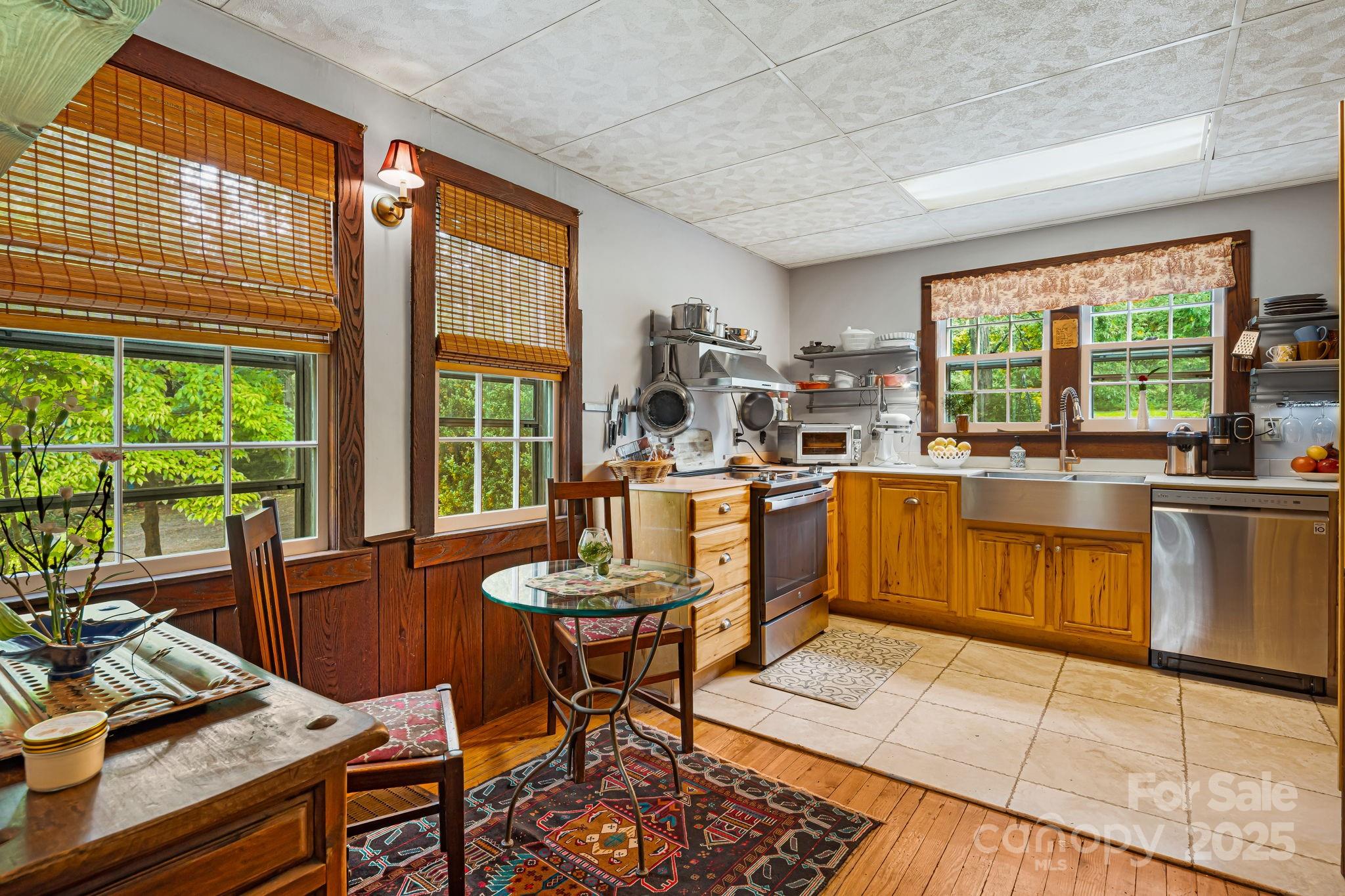 1186 Old Us 70 Highway Black Mountain NC 28711