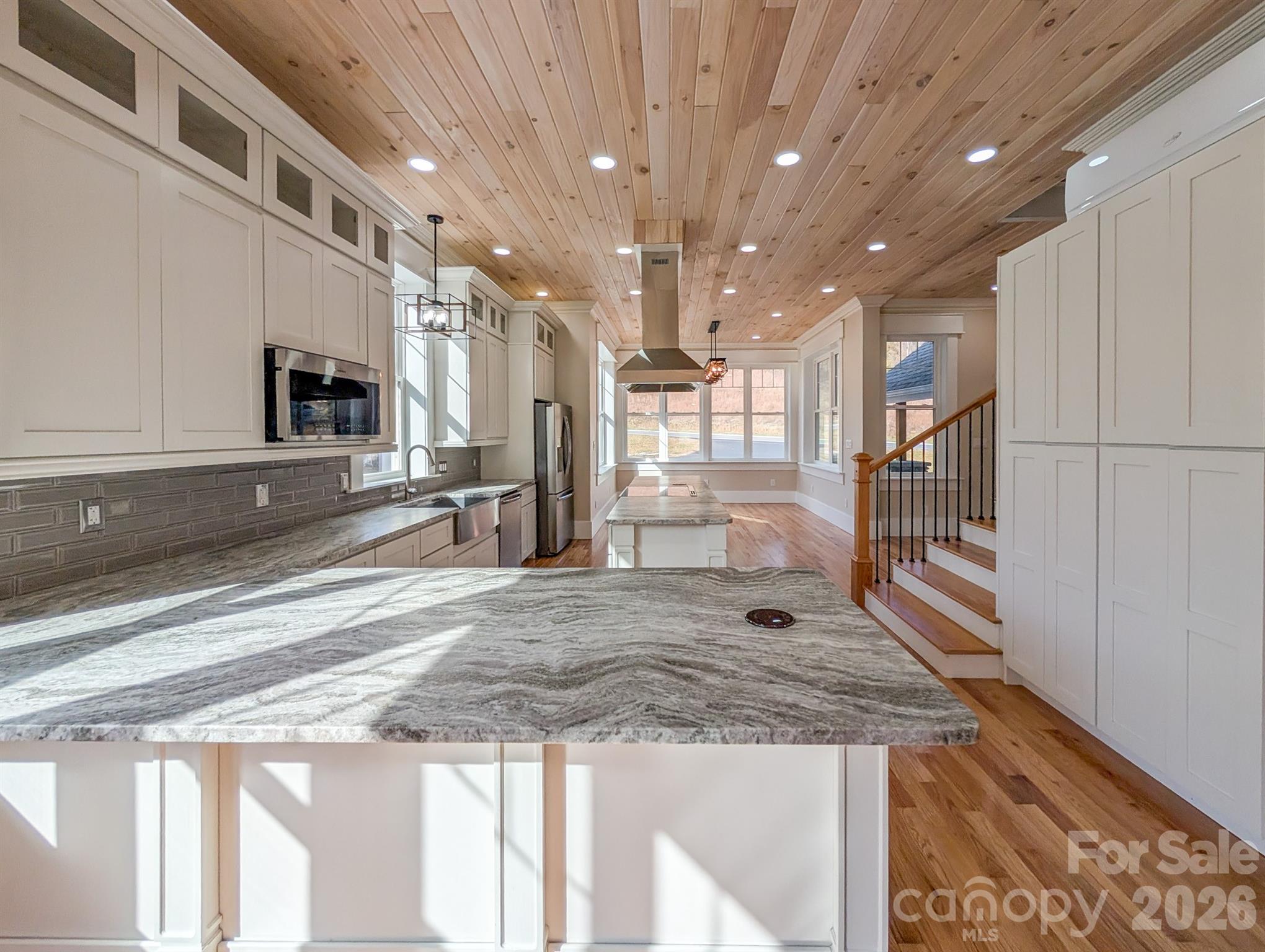 7854 E Us Highway 19e Burnsville NC 28714