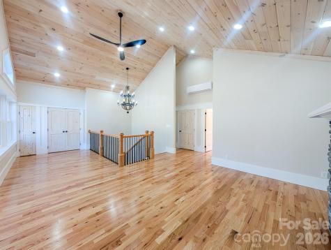 7854 E Us Highway 19e Burnsville NC 28714