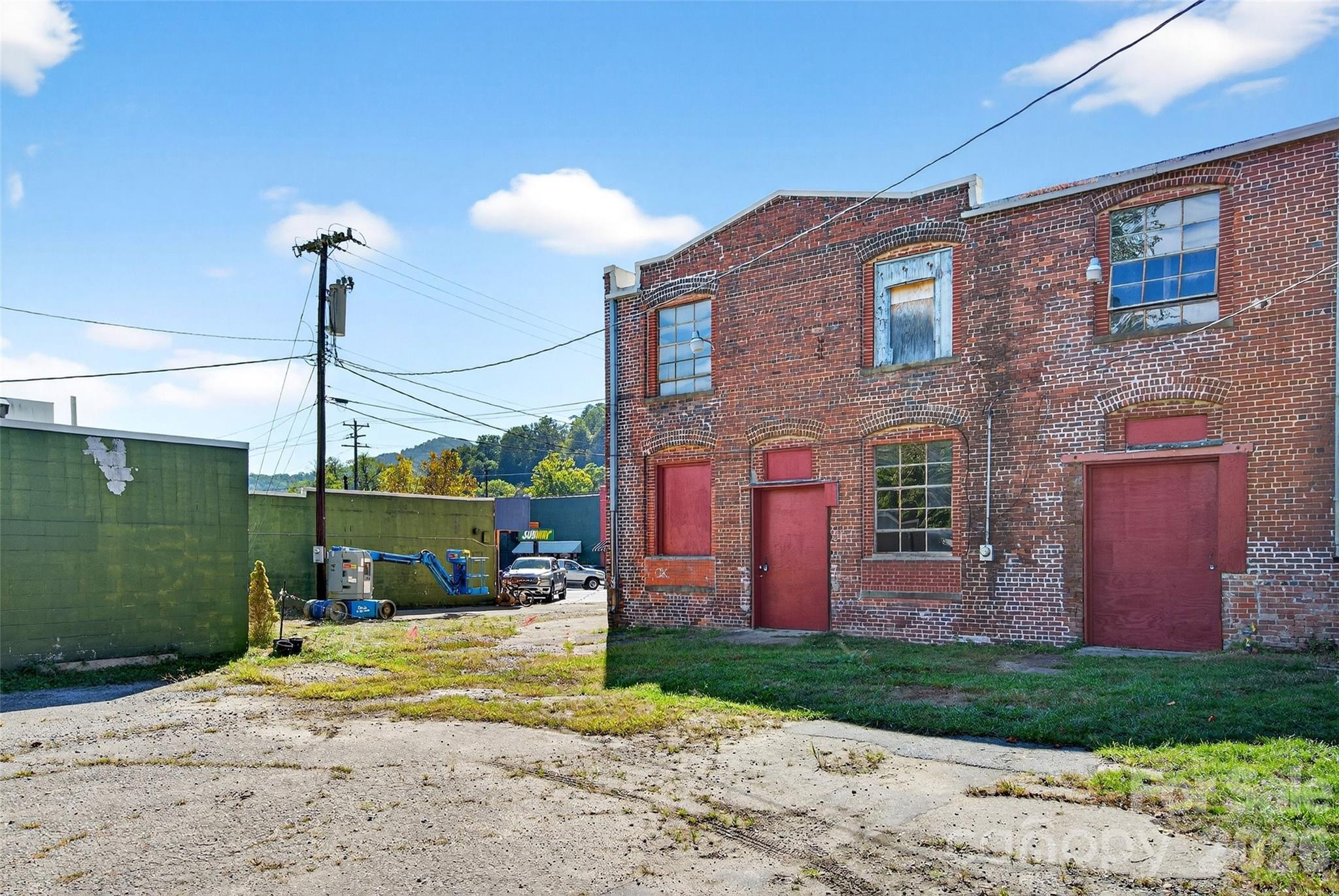 47 Catawba Avenue Old Fort NC 28762