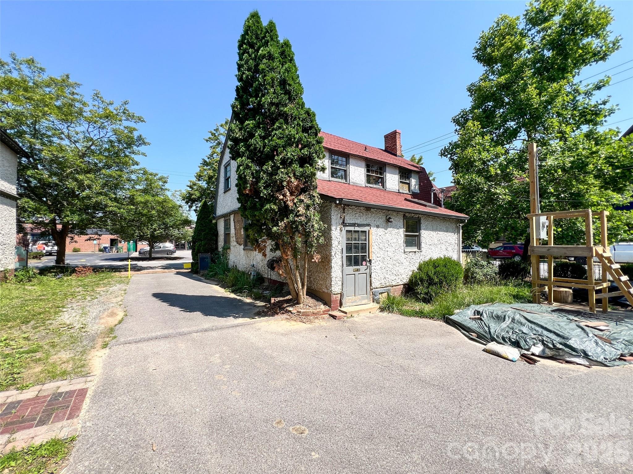 1 Swan Street Asheville NC 28803