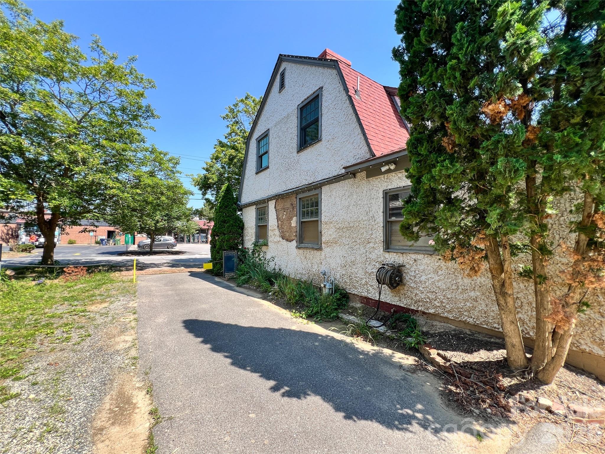 1 Swan Street Asheville NC 28803
