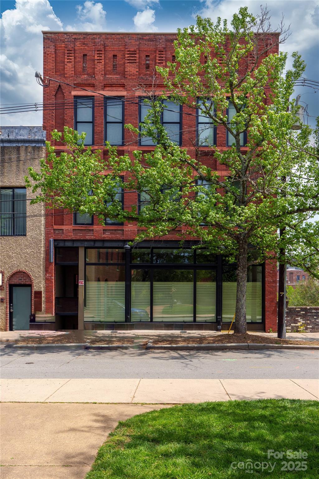 18 Church Street Asheville NC 28801