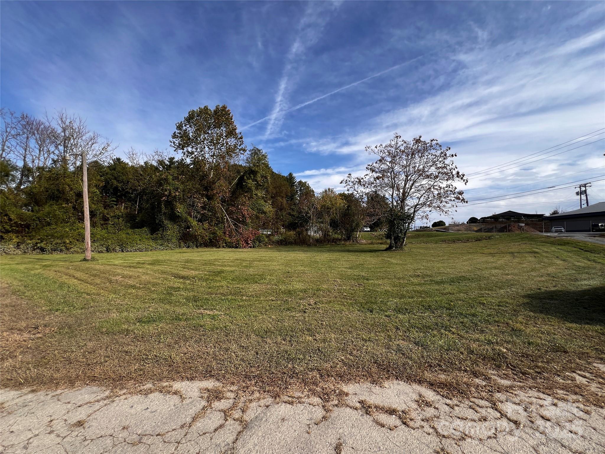 614 S Grove Street Hendersonville NC 28792