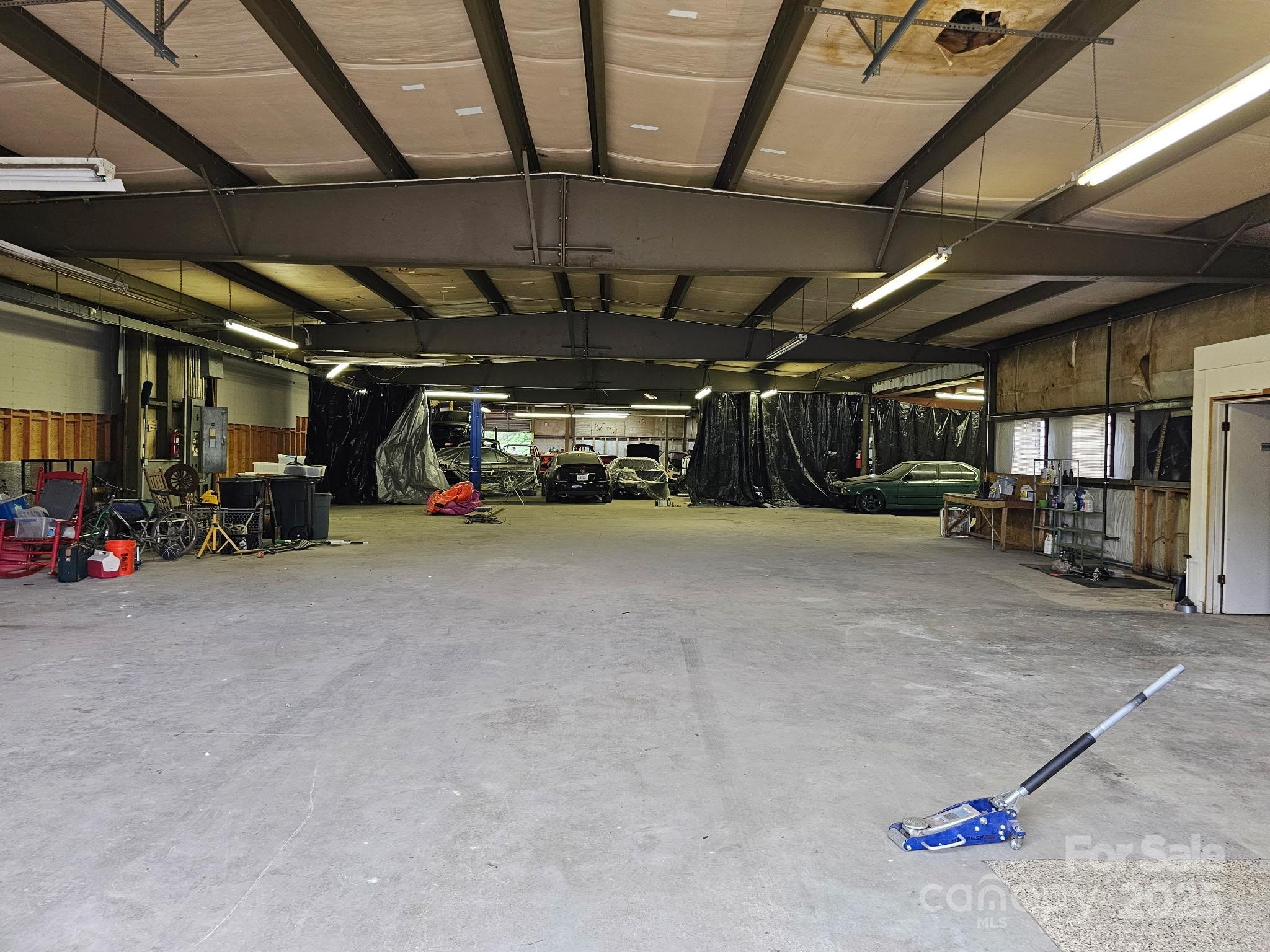 614 S Grove Street Hendersonville NC 28792