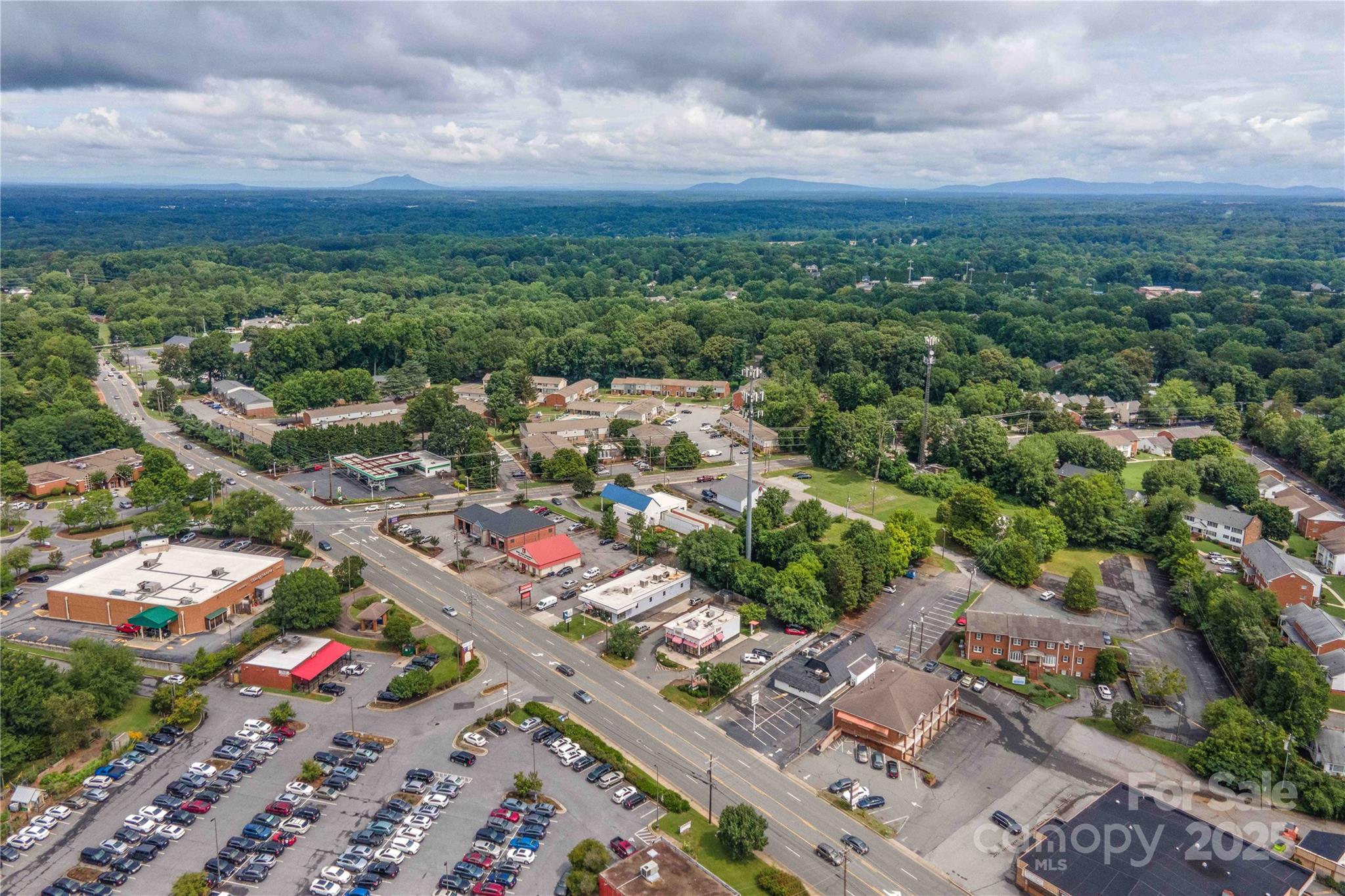3449 Robinhood Road Winston Salem NC 27106