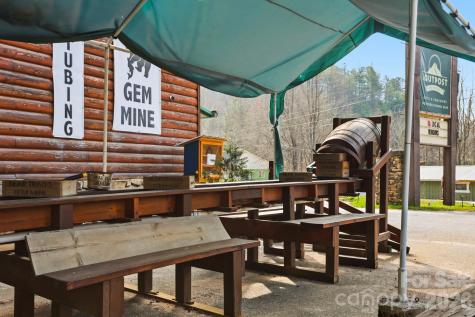 10932 Rosman Highway Lake Toxaway NC 28747