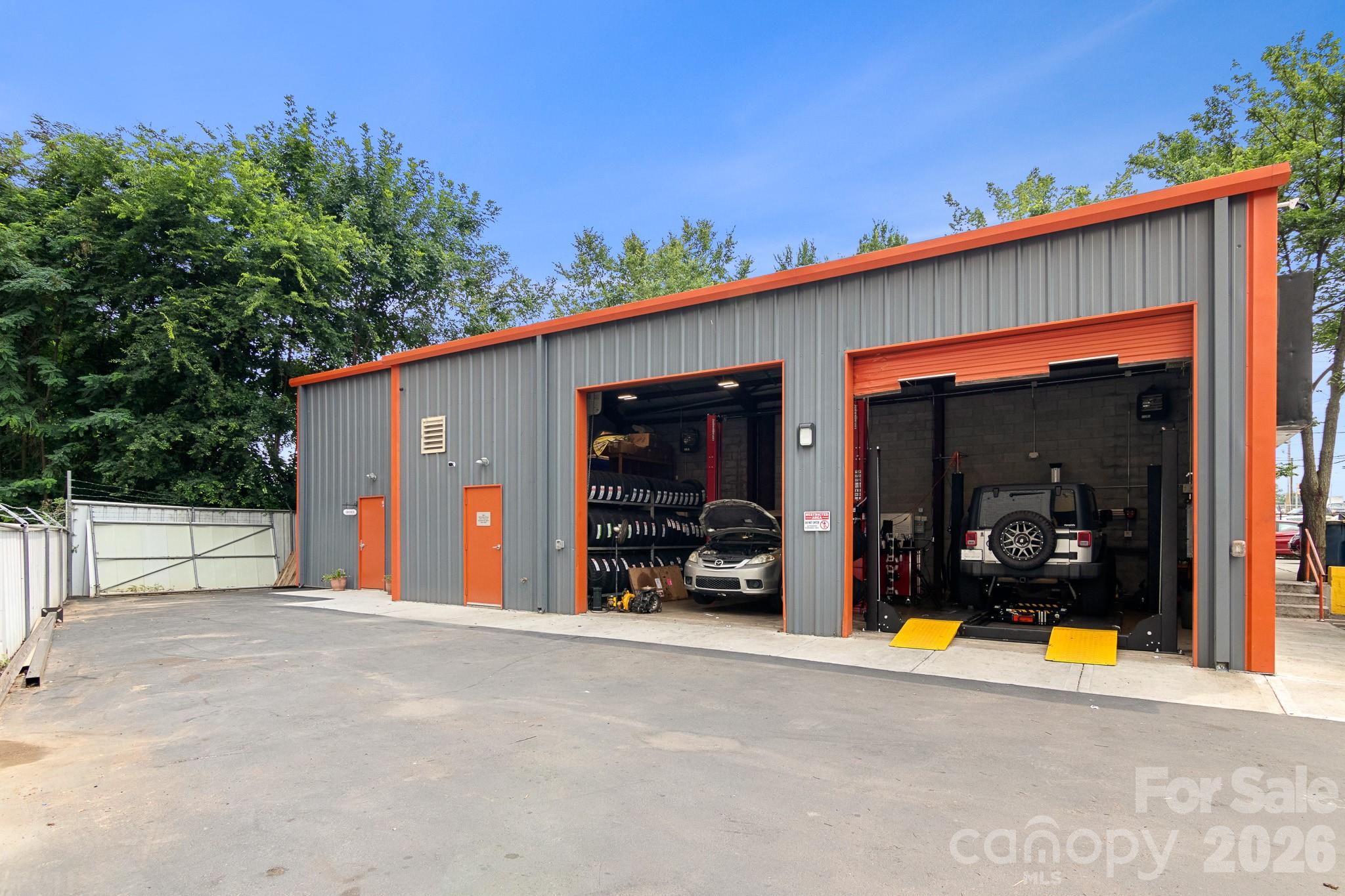 3413 S Tryon Street Charlotte NC 28217
