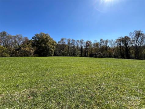 180 Holbrook Road Candler NC 28715