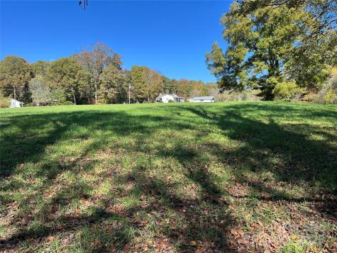 180 Holbrook Road Candler NC 28715