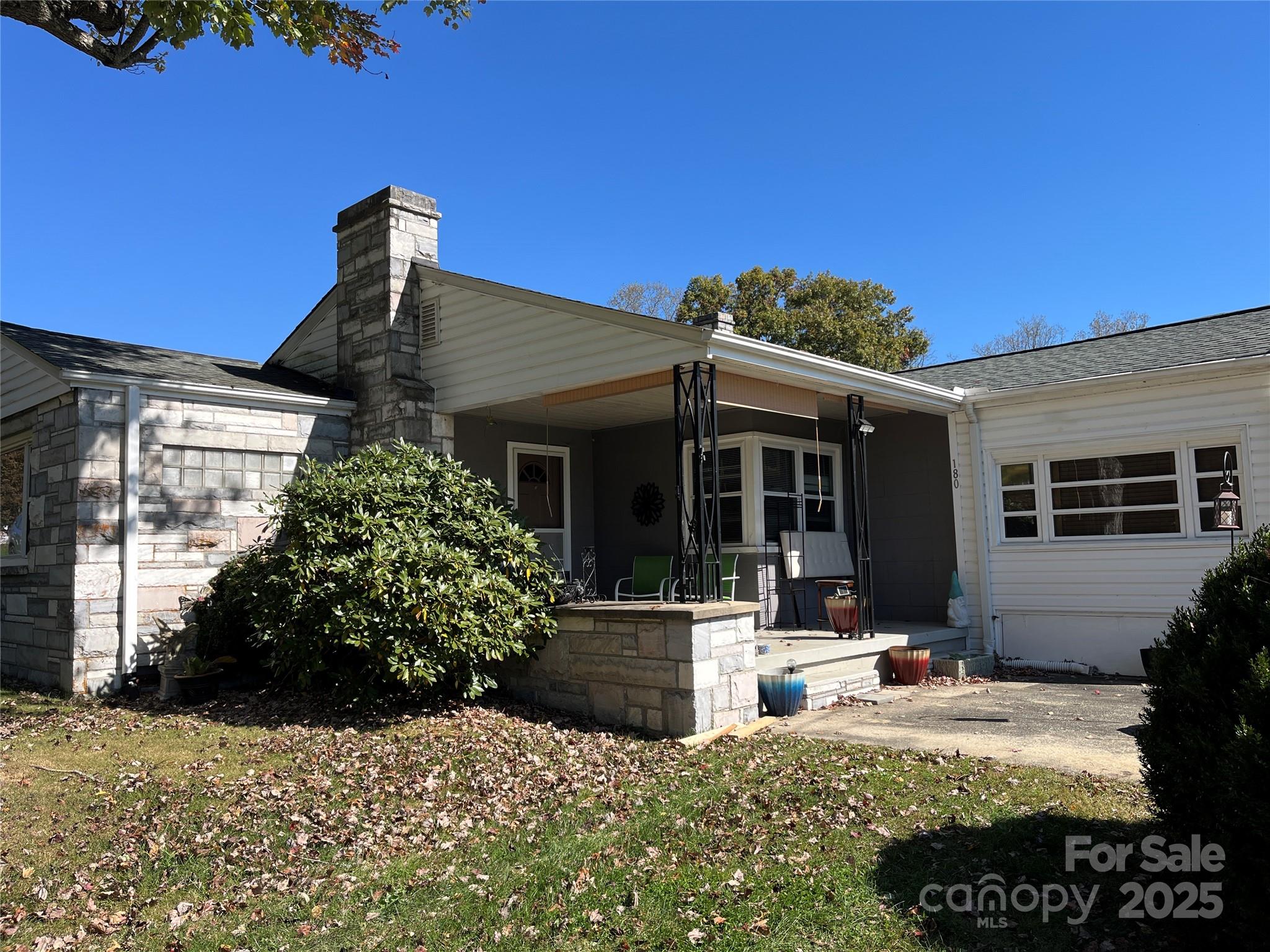 180 Holbrook Road Candler NC 28715