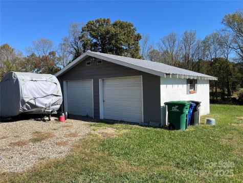 180 Holbrook Road Candler NC 28715