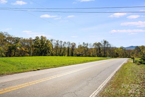 180 Holbrook Road Candler NC 28715