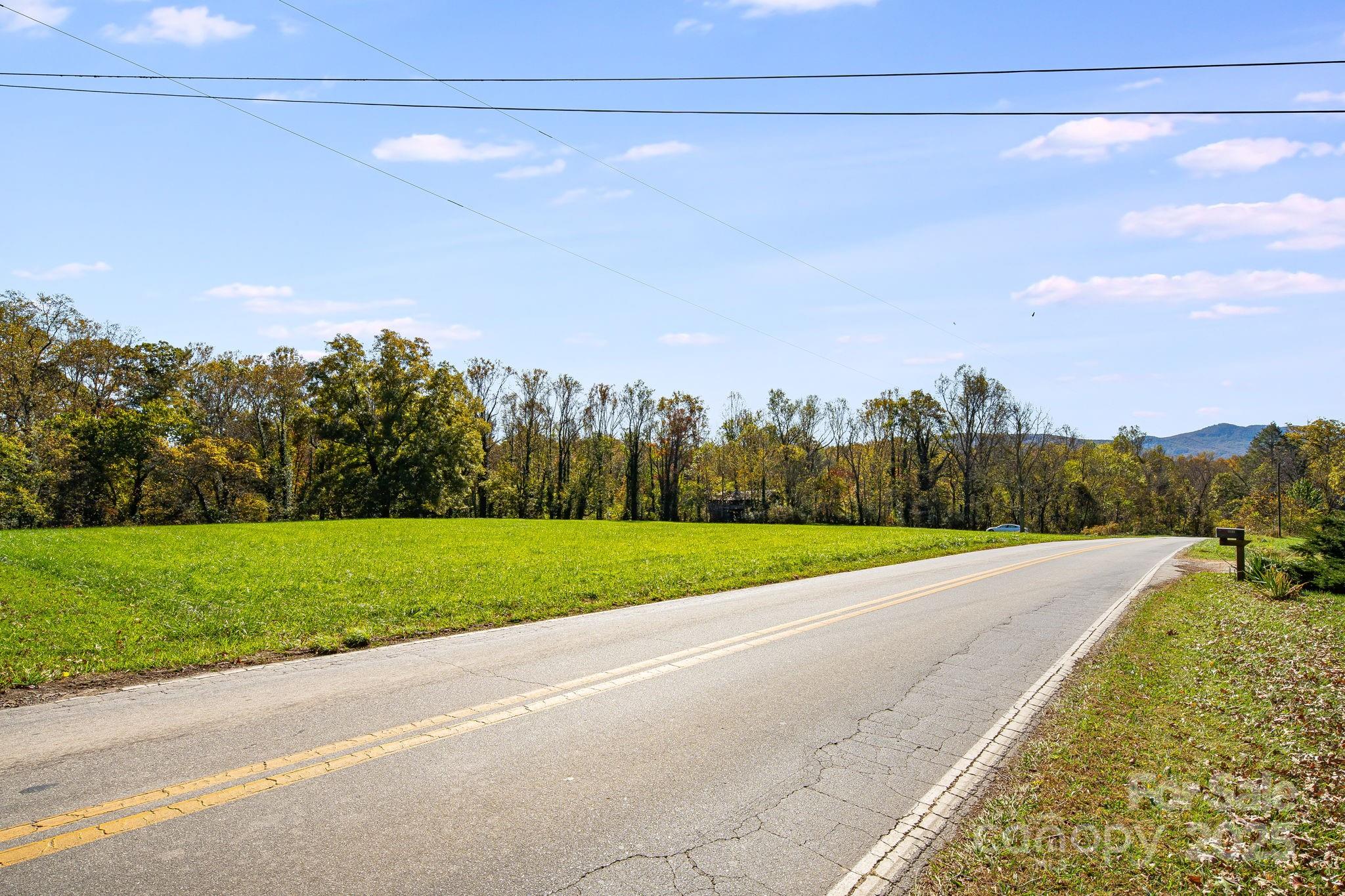 180 Holbrook Road Candler NC 28715