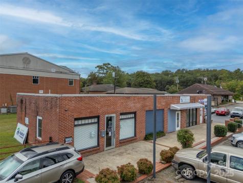 40 E Mills Street Columbus NC 28722