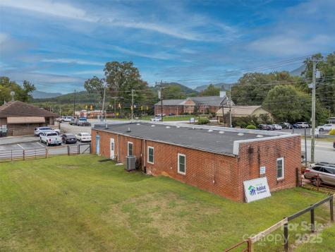 40 E Mills Street Columbus NC 28722