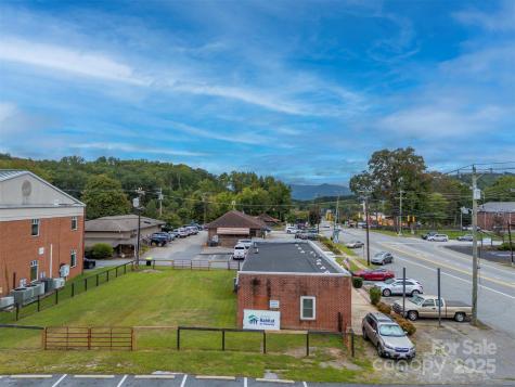 40 E Mills Street Columbus NC 28722