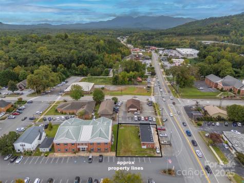 40 E Mills Street Columbus NC 28722