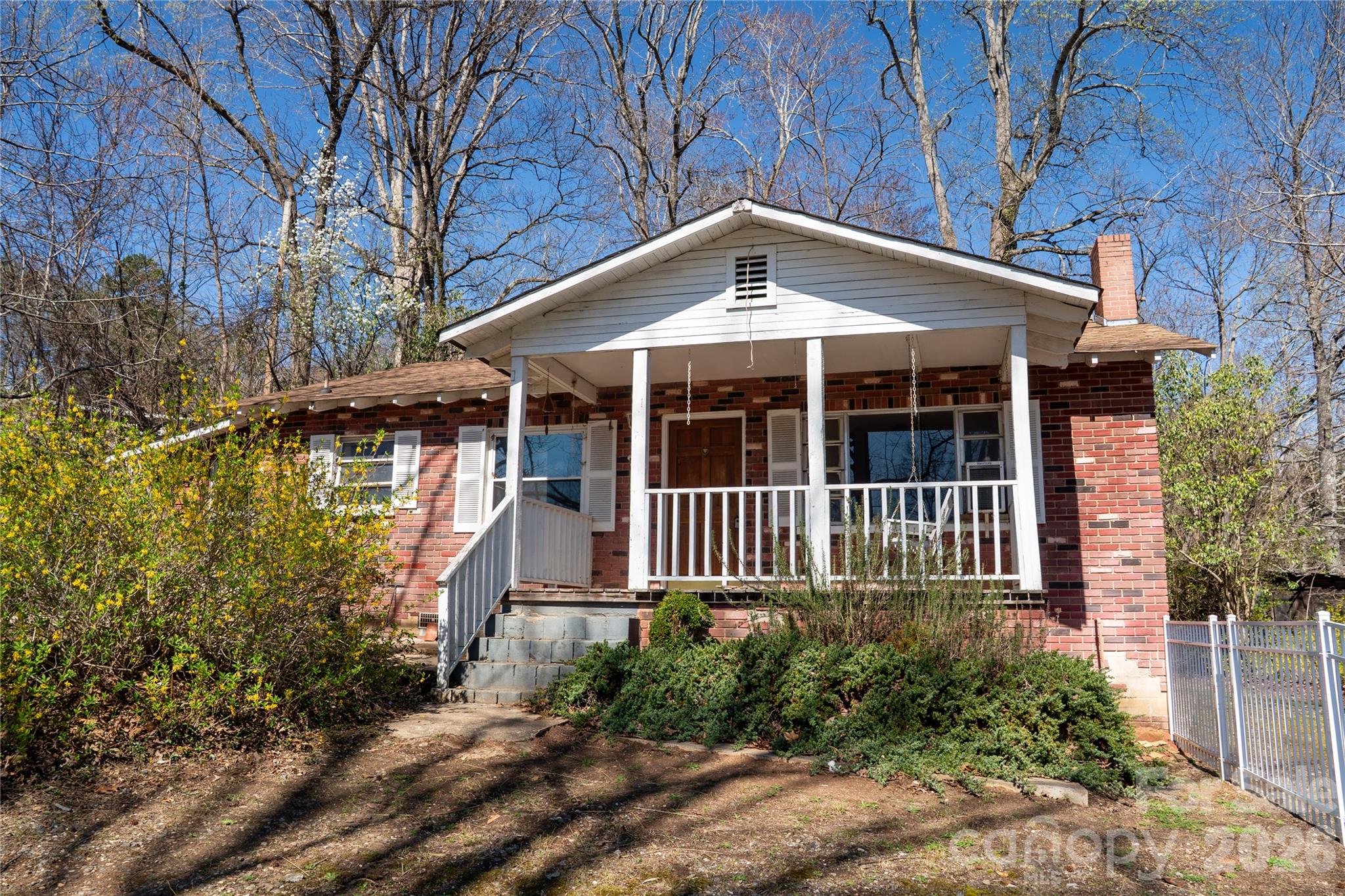 525 E Mills Street E Columbus NC 28722