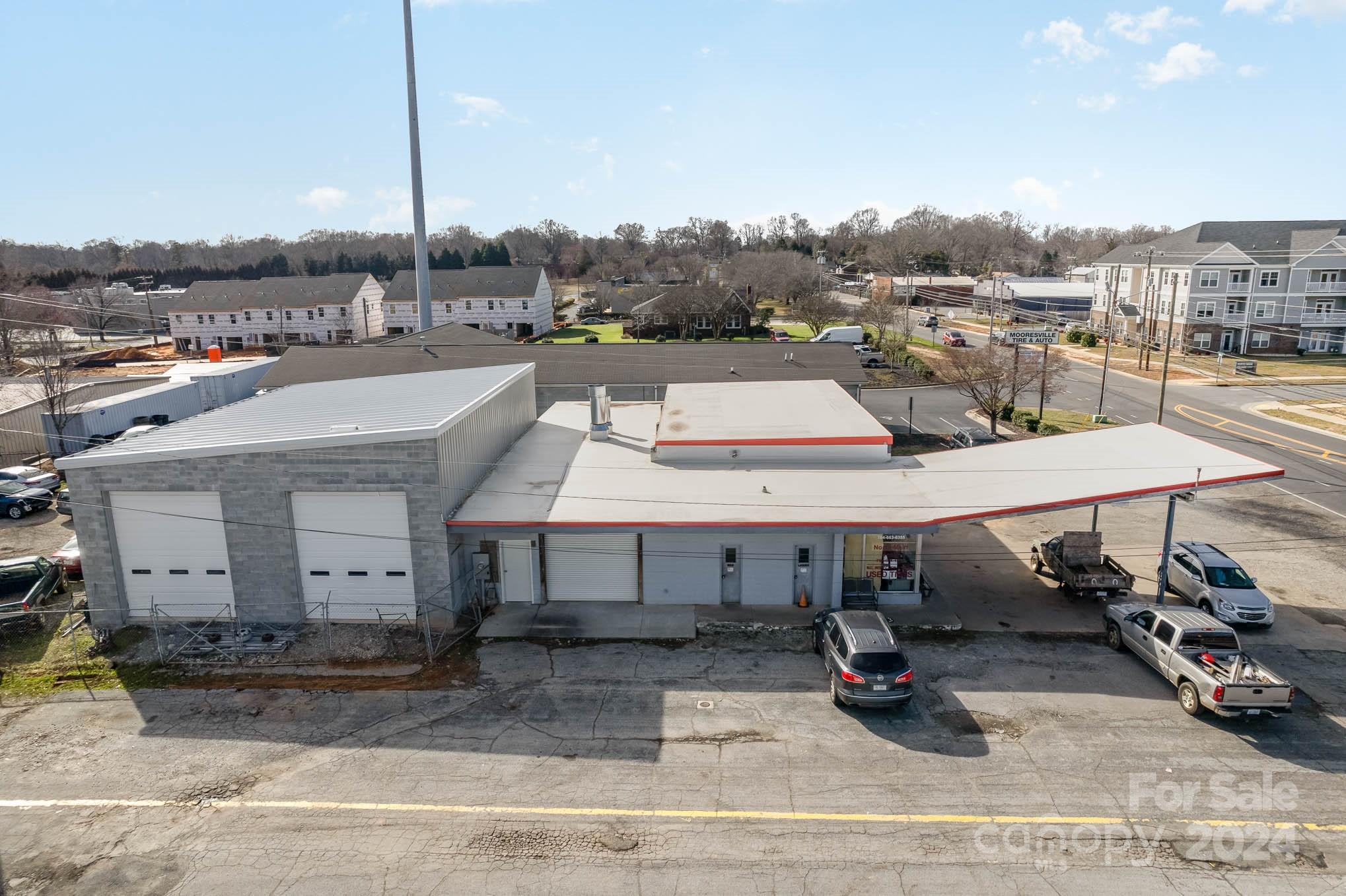 1041 N Main Street Mooresville NC 28115