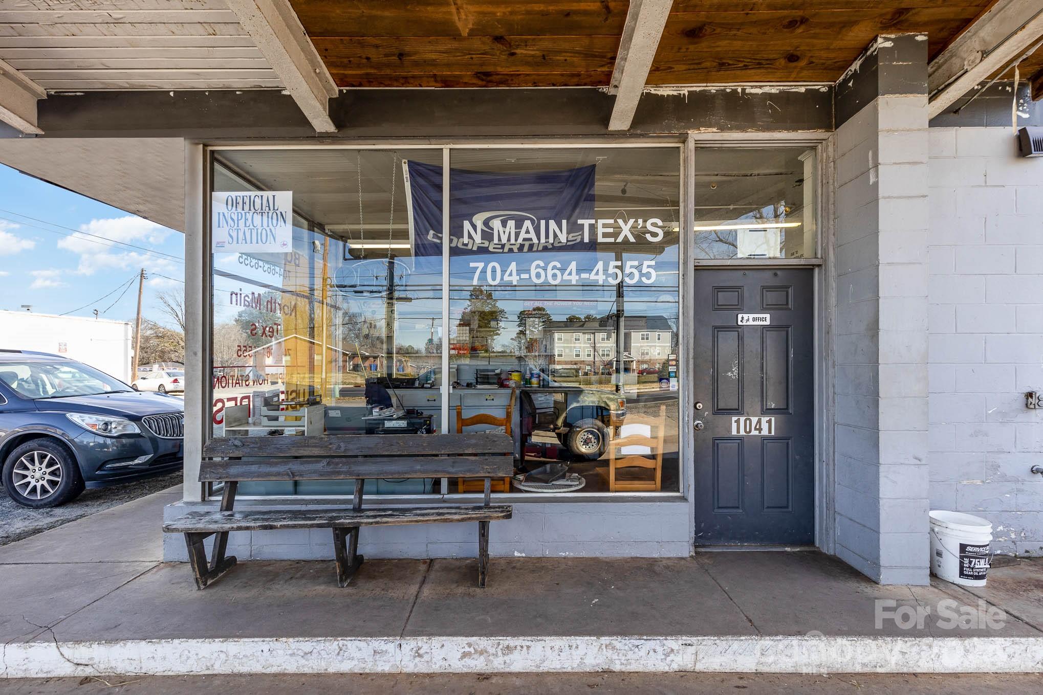 1041 N Main Street Mooresville NC 28115
