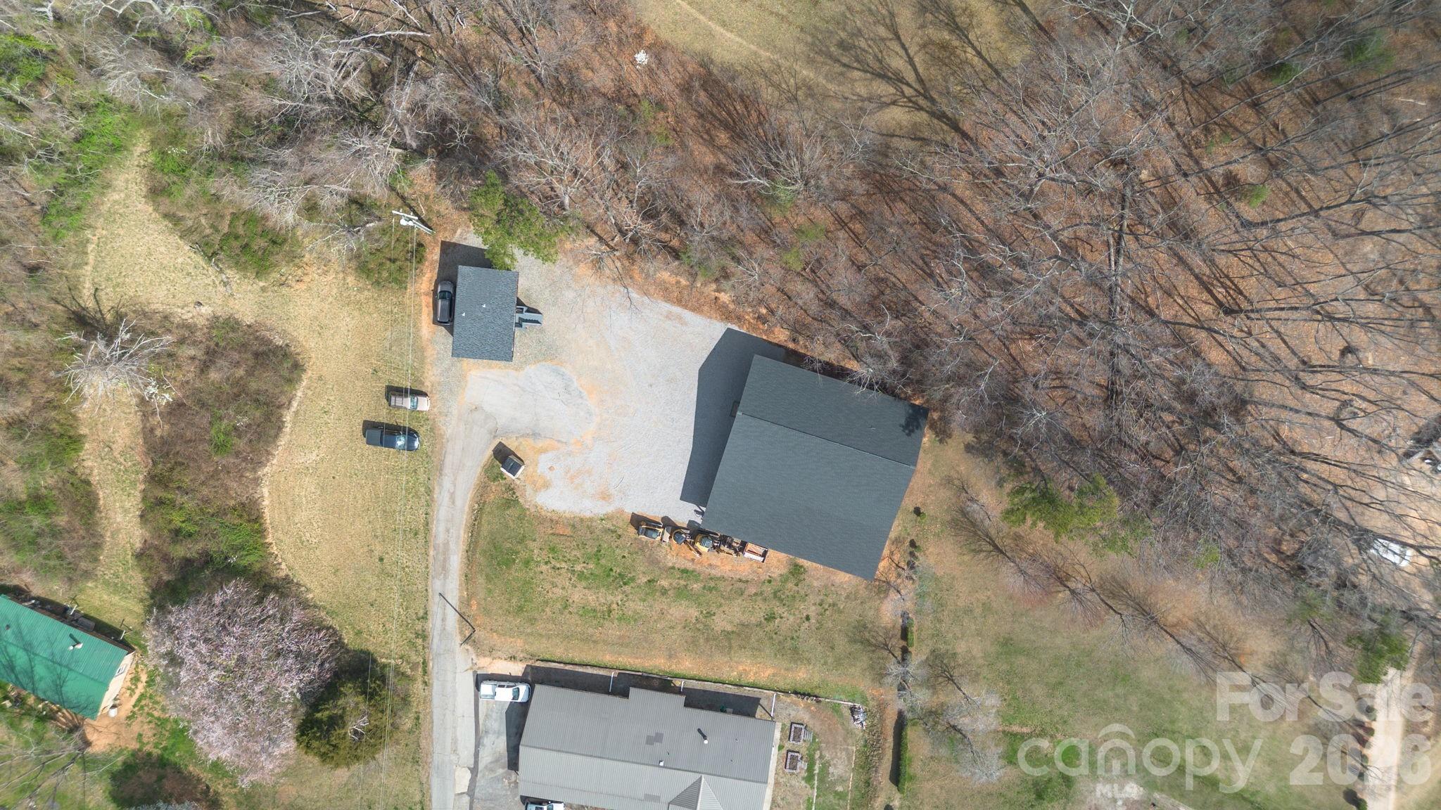 17 Red Leaf Road Asheville NC 28806