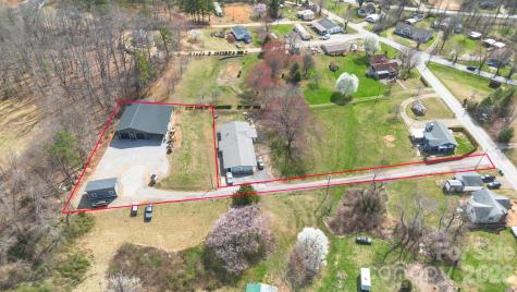 17 Red Leaf Road Asheville NC 28806