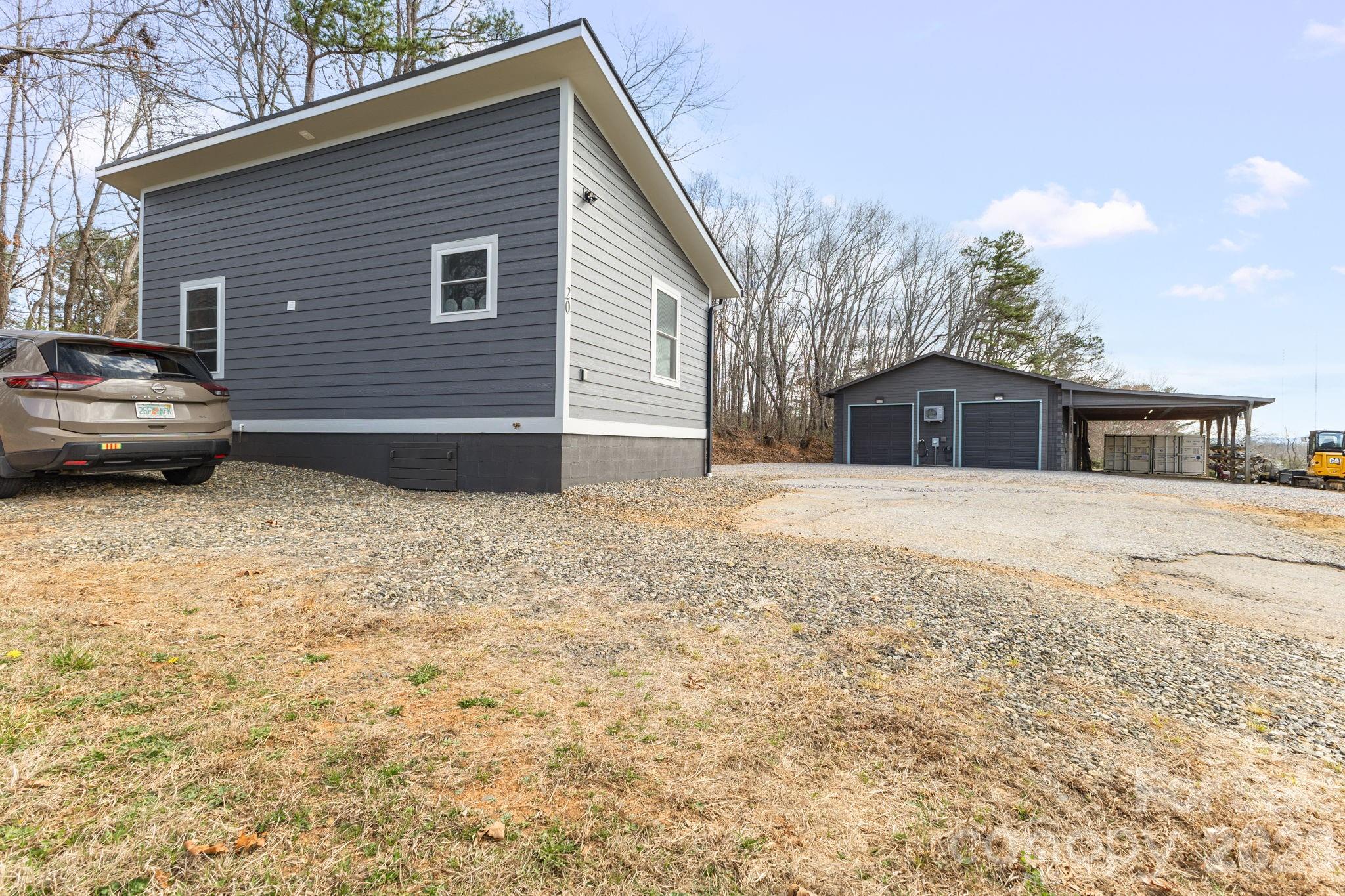 17 Red Leaf Road Asheville NC 28806