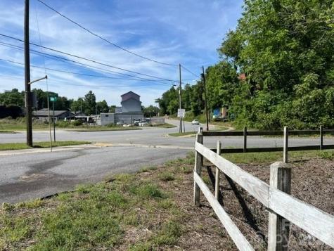 1132 West Avenue NW Lenoir NC 28645