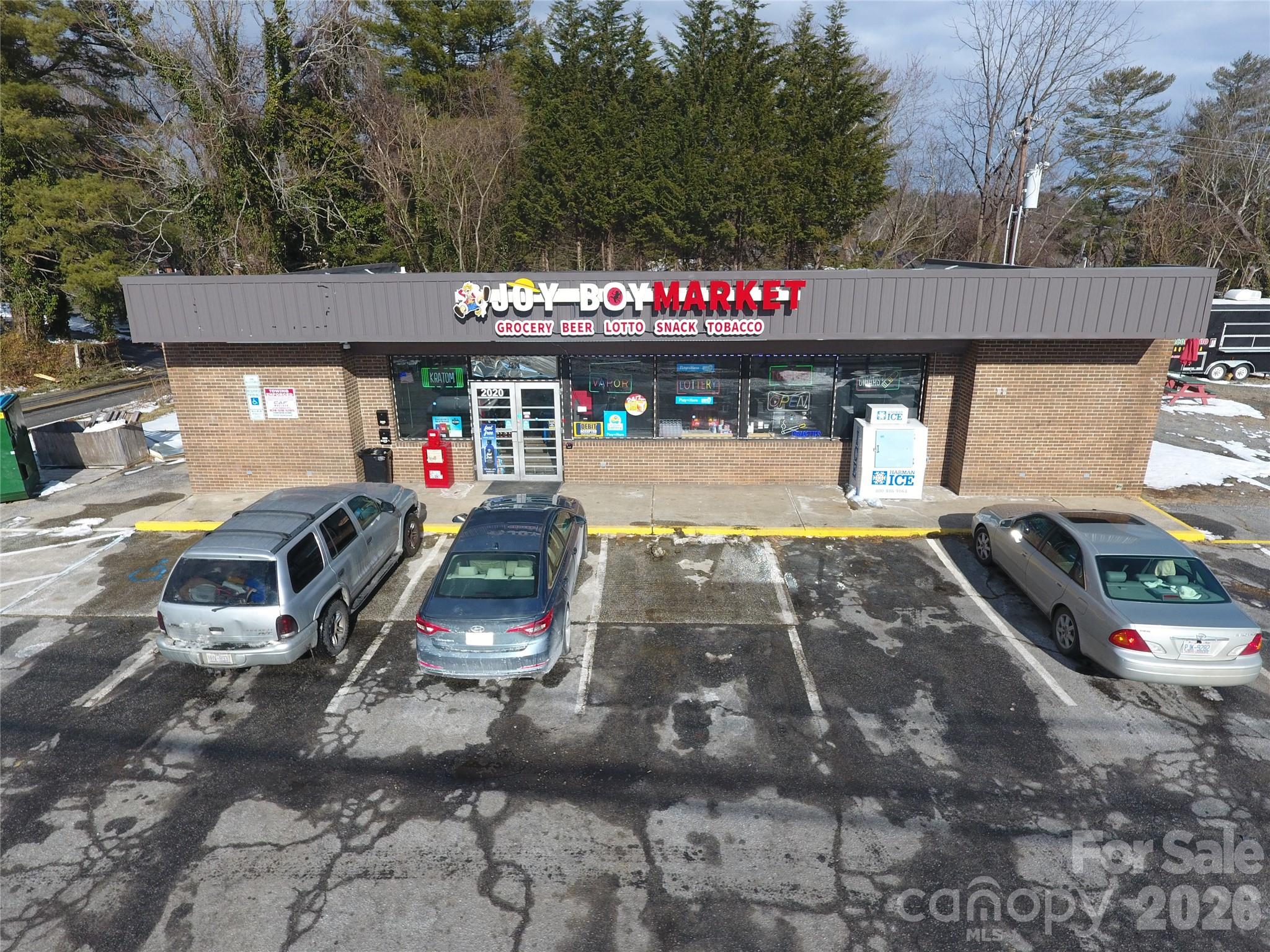 2020 Asheville Highway Hendersonville NC 28791