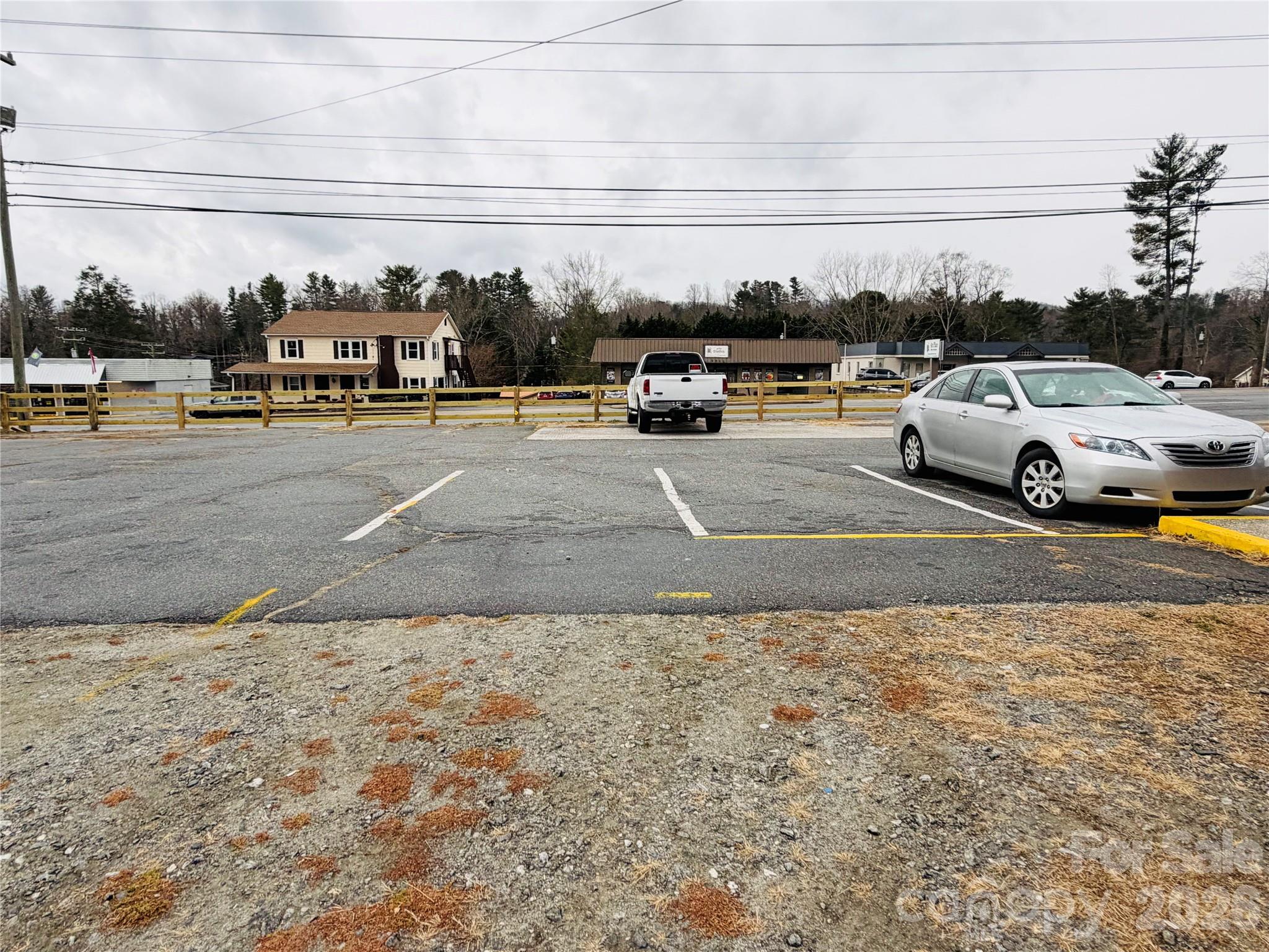 2020 Asheville Highway Hendersonville NC 28791