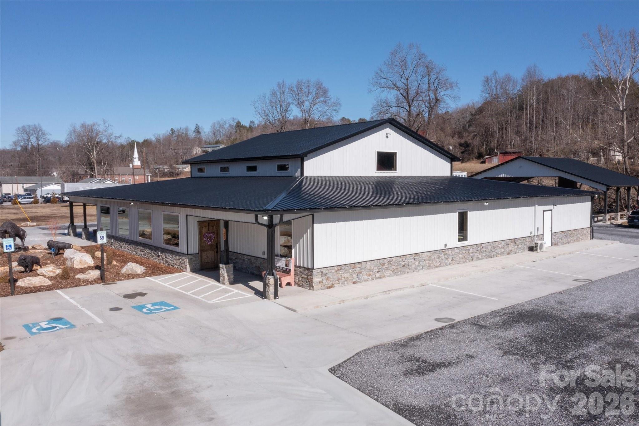 1380 N Main Street Marion NC 28752