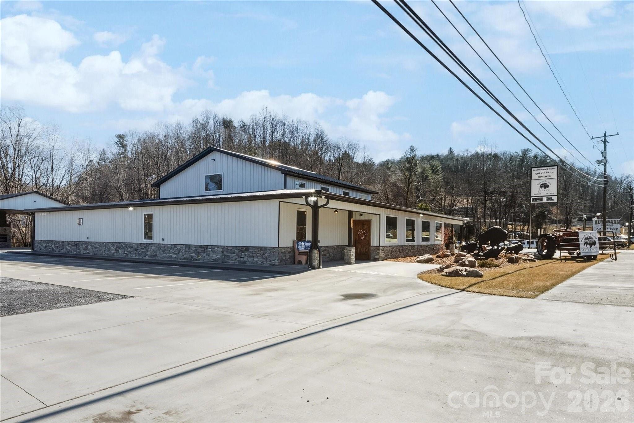 1380 N Main Street Marion NC 28752