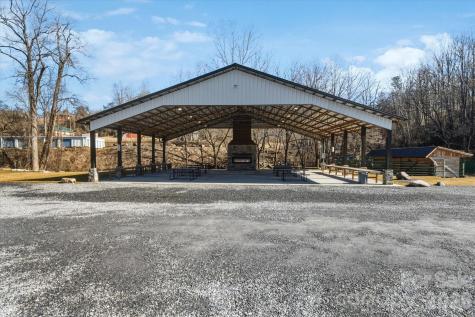 1380 N Main Street Marion NC 28752