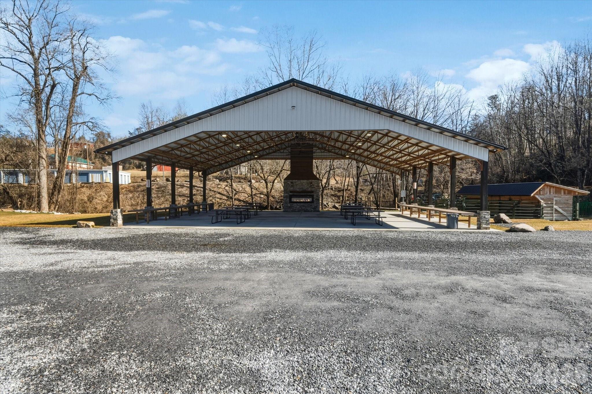 1380 N Main Street Marion NC 28752