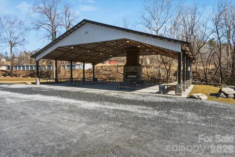 1380 N Main Street Marion NC 28752