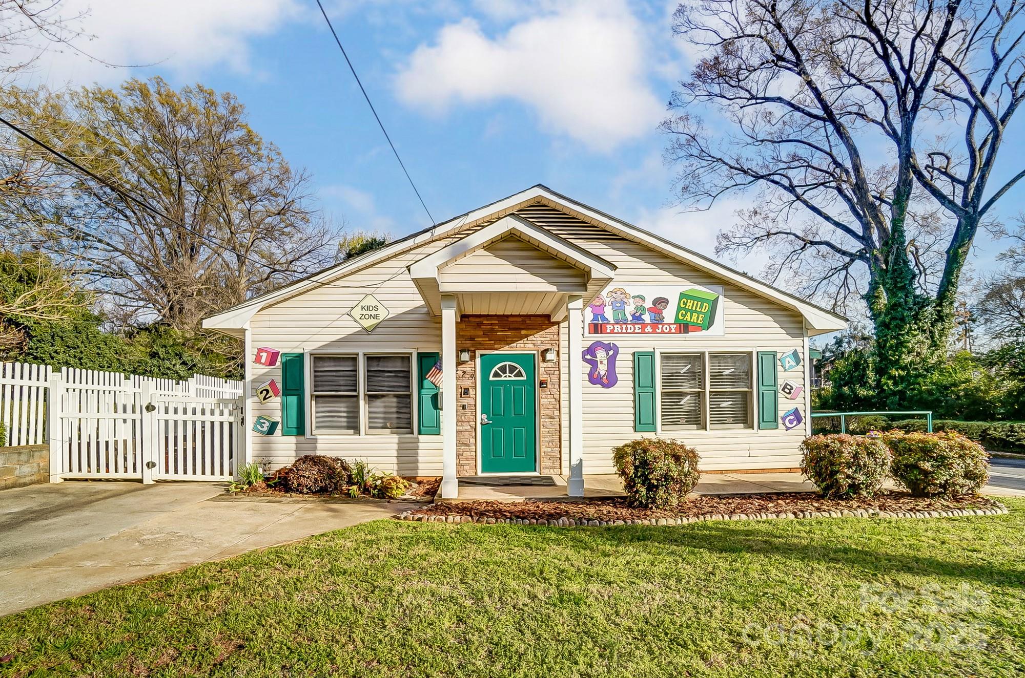 229 S Fox Street Charlotte NC 28204