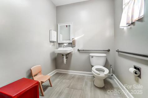229 S Fox Street Charlotte NC 28204