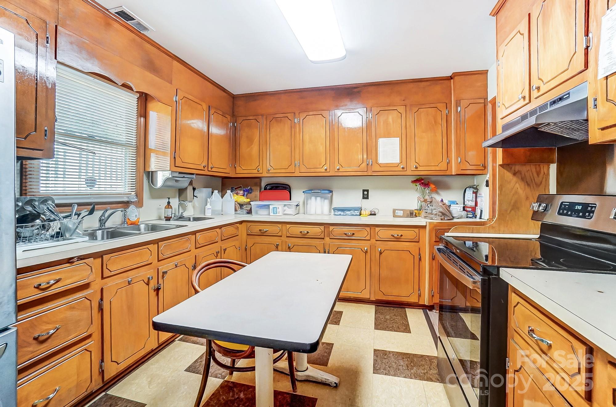 229 S Fox Street Charlotte NC 28204