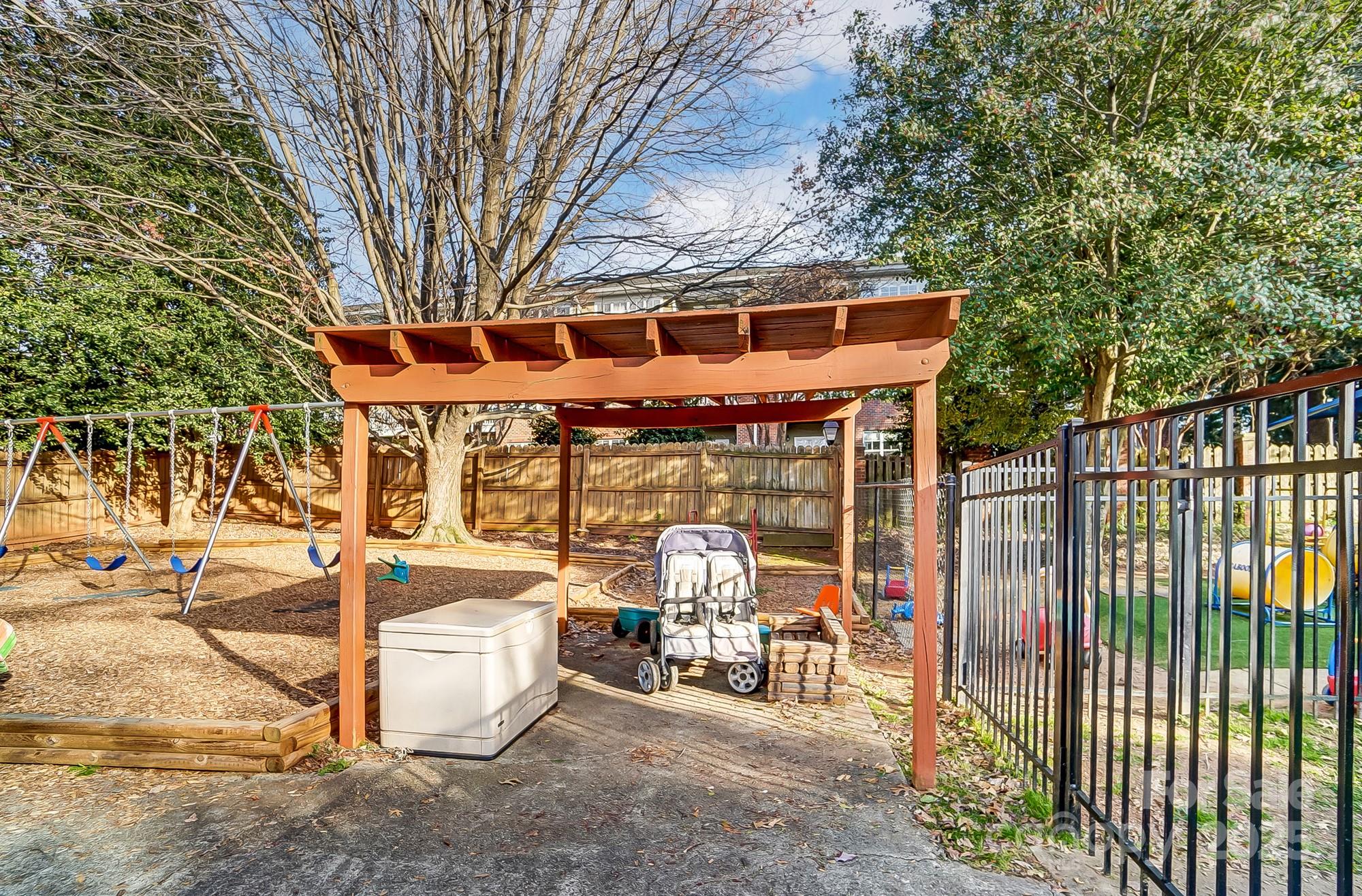 229 S Fox Street Charlotte NC 28204