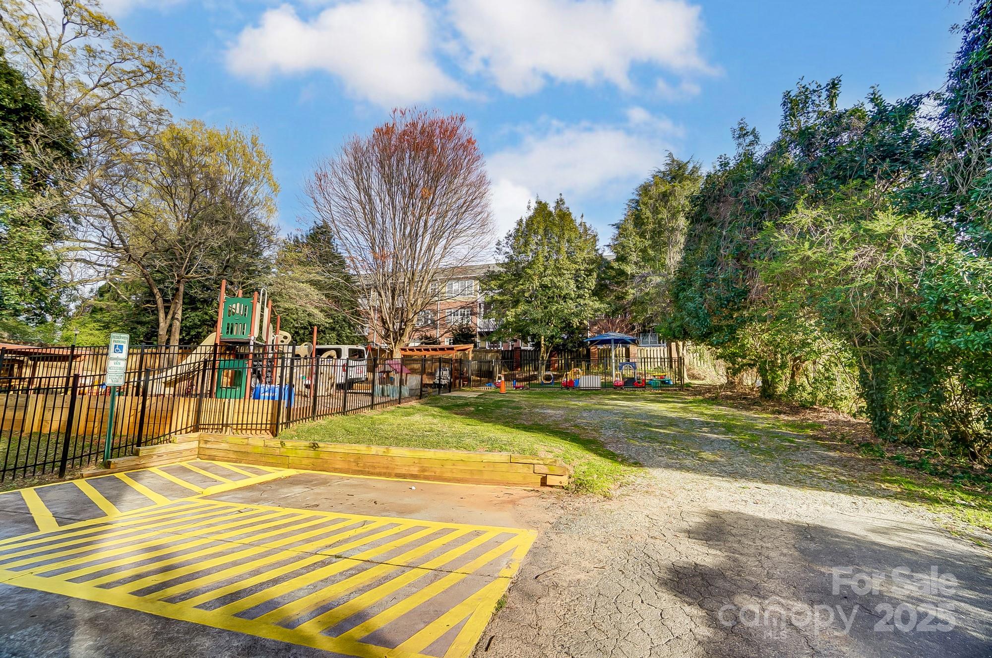 229 S Fox Street Charlotte NC 28204