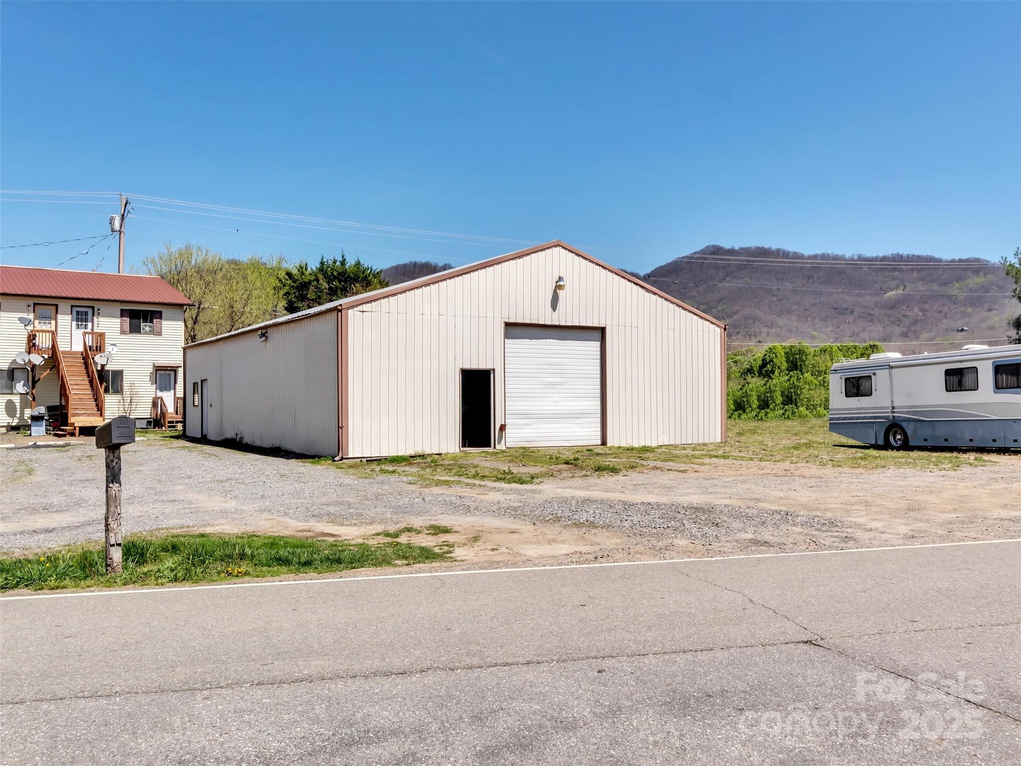 29 Asbury Road Waynesville NC 28785