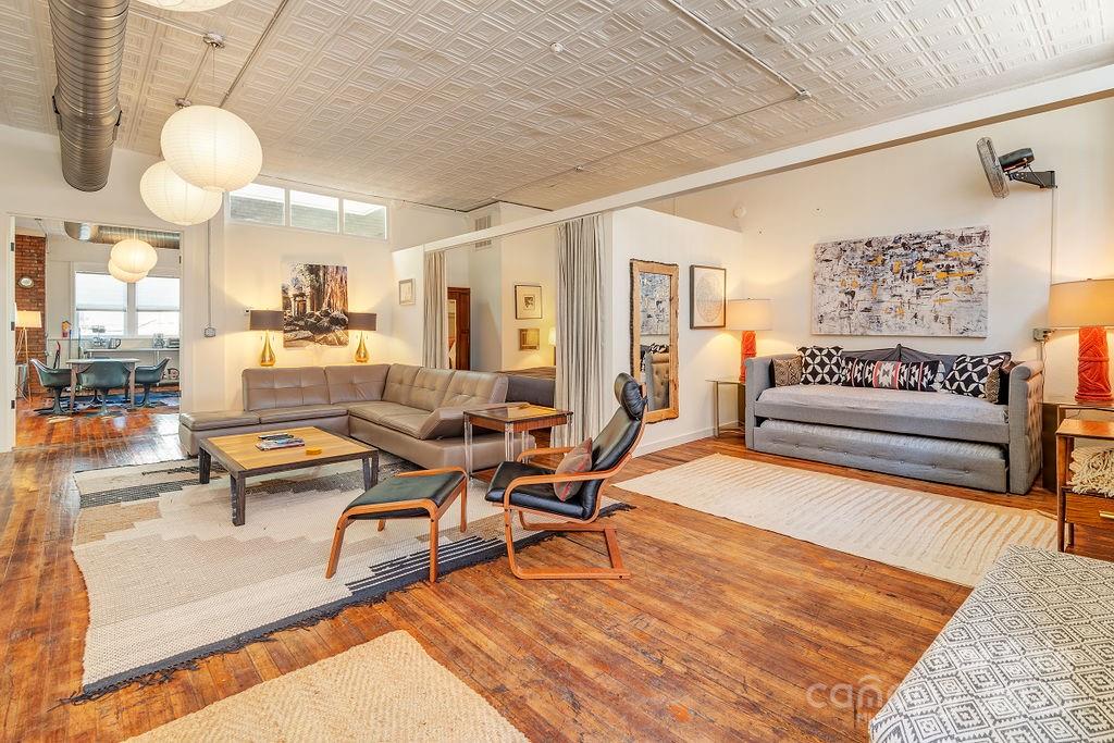 33 Carolina Lane Asheville NC 28801